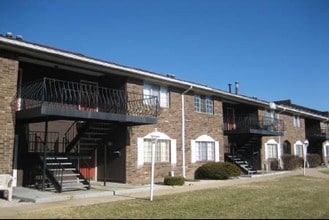 Building Photo - Bellagio Living II