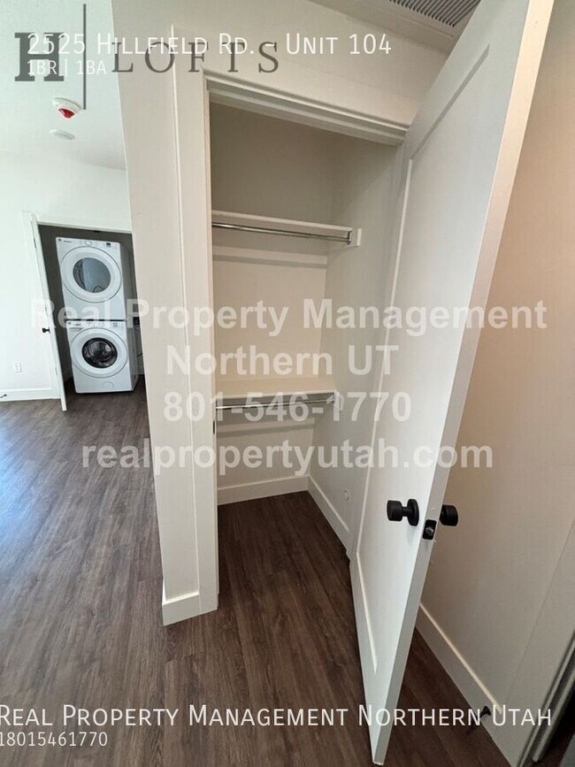 Building Photo - 2525 N Hill Field Rd