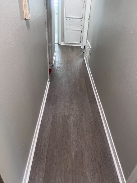 Building Photo - 1619 Dudley Ln