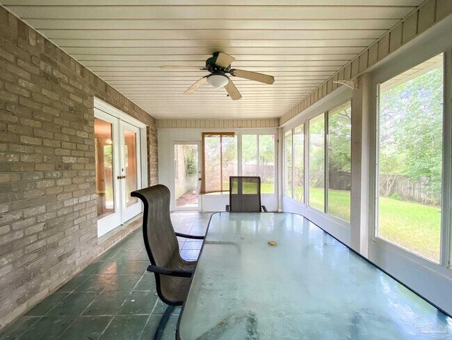 Building Photo - 1992 Southwind Cir