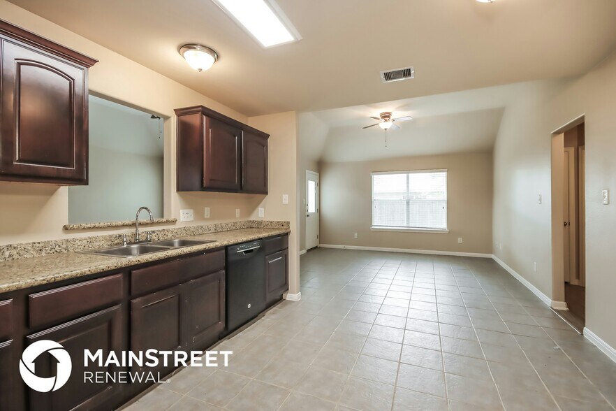 Building Photo - 308 Broken Pine Ct