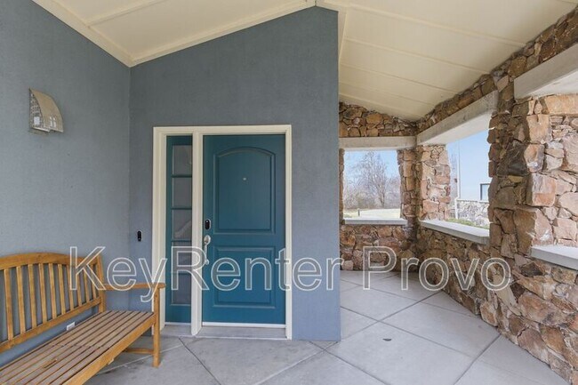 Building Photo - 5069 N River Park Way