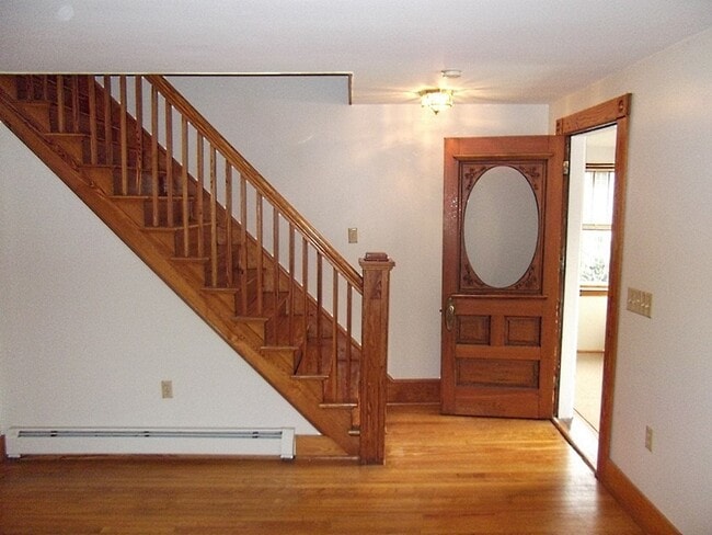 Building Photo - 170 Kemp St