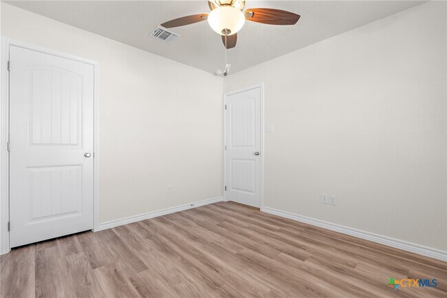 Building Photo - 106 Levi Court