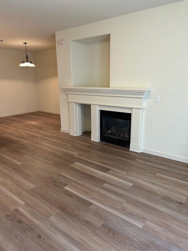 Building Photo - 4146 Clarinbridge Cir