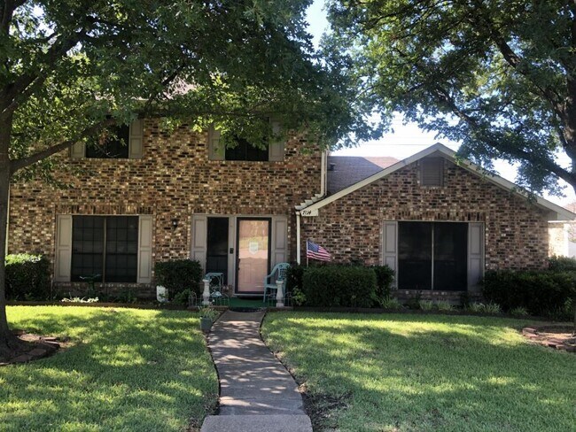 Building Photo - 7114 Christina Ln