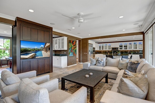 Building Photo - 7 Lake Mendocino Dr