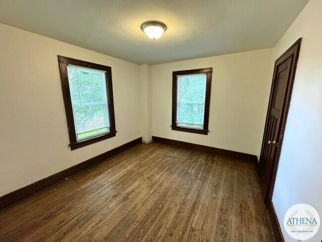 Building Photo - 413 N Frederick St