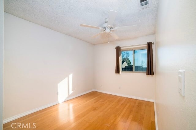 Building Photo - 3868 Chelsea Dr