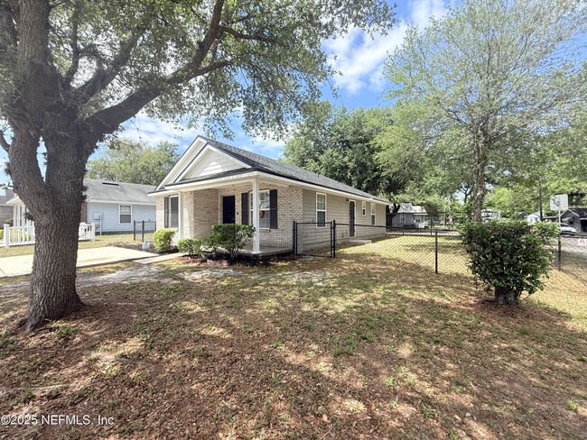 Building Photo - 3686 Wood Creek Ln