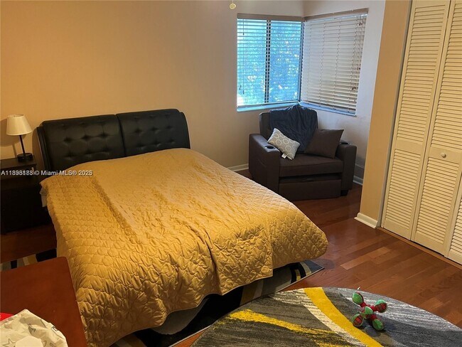 Building Photo - 9691 SW 138th Ave