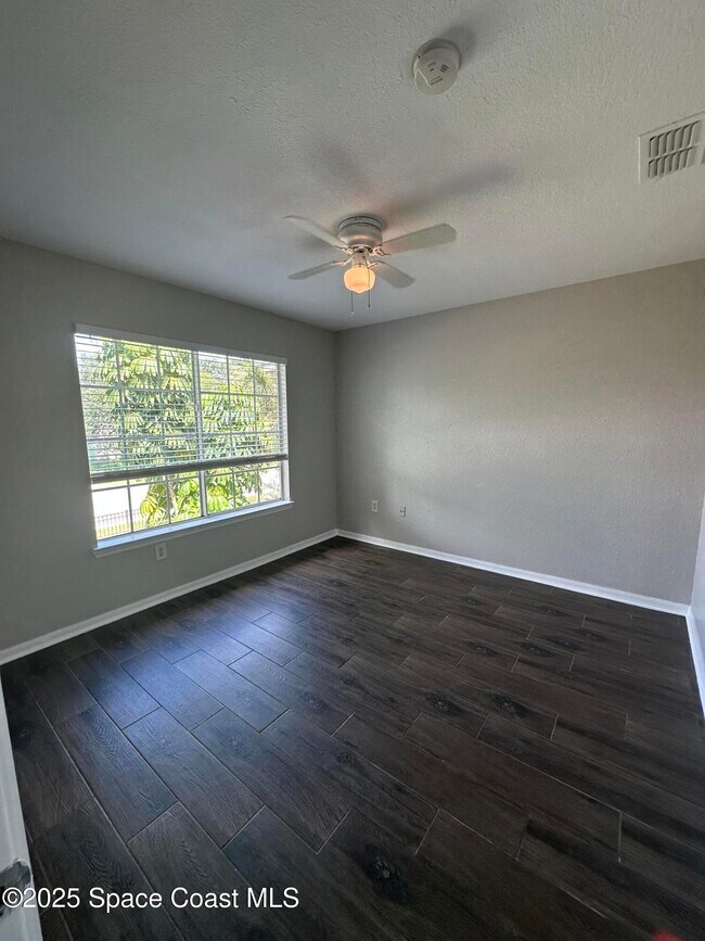 Building Photo - 3511 D'Avinci Way