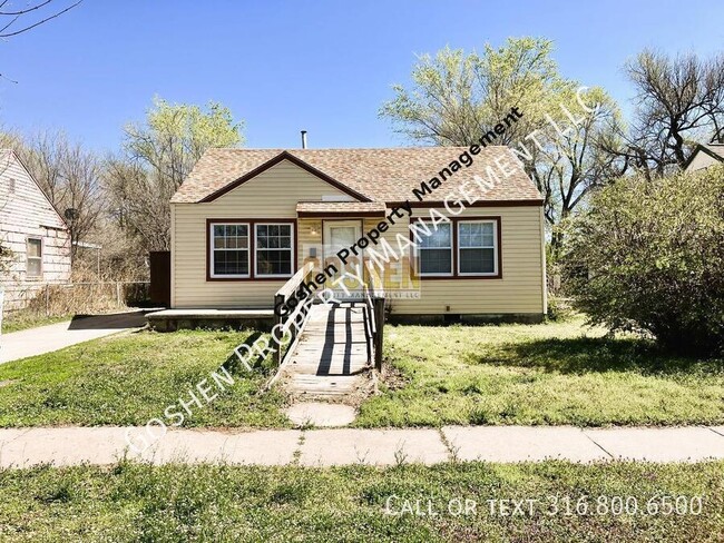 Building Photo - Gorgeous Home - Remodeled