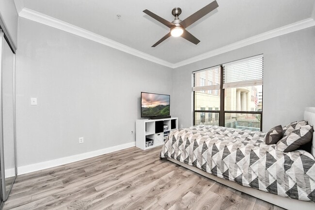 Building Photo - 2299 Lone Star Dr