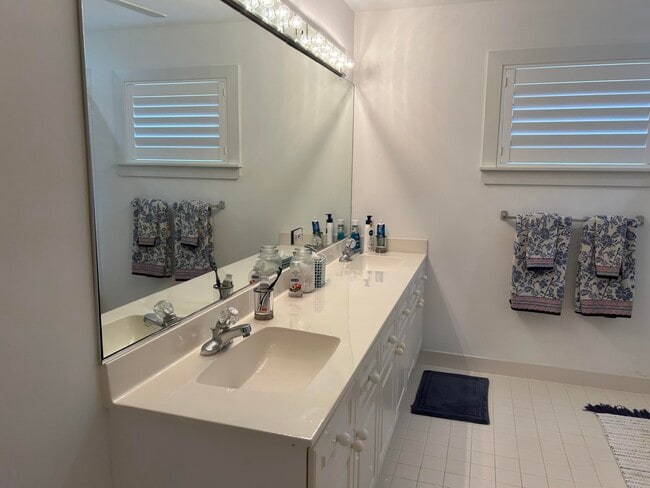 Building Photo - 2404 NW 67th St