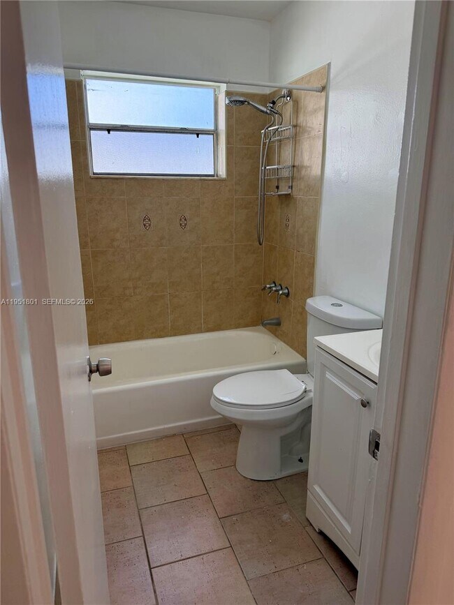 Building Photo - 9810 SW 165th Terrace