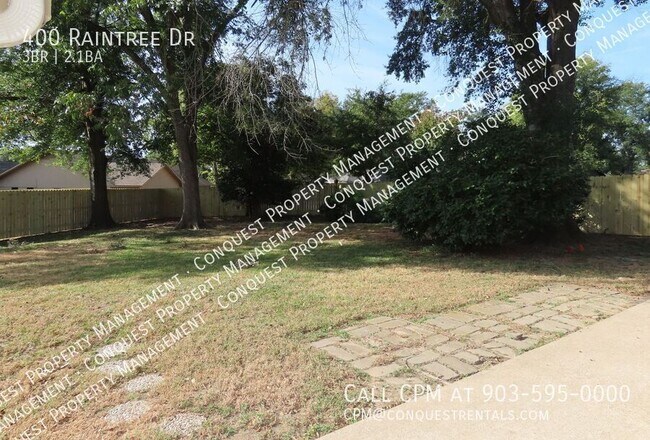 Building Photo - 400 Raintree Dr