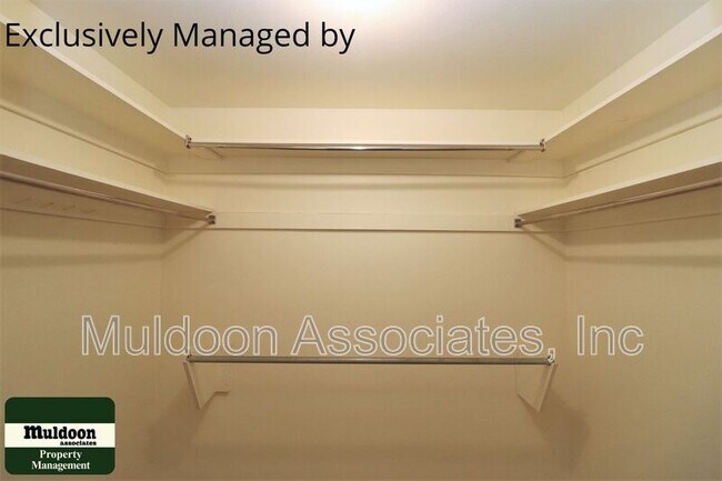 Building Photo - 59 W Old Broadmoor Rd