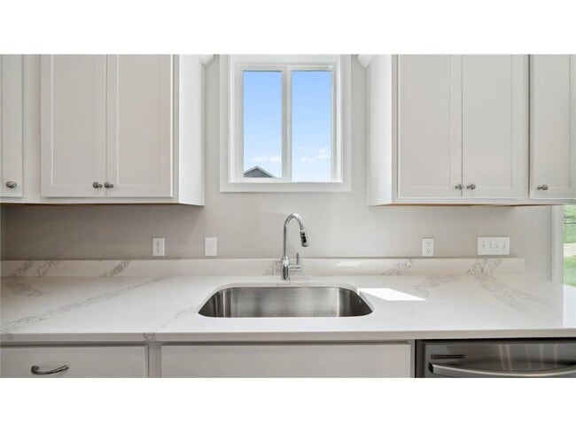Building Photo - 7472 170th Ave NW