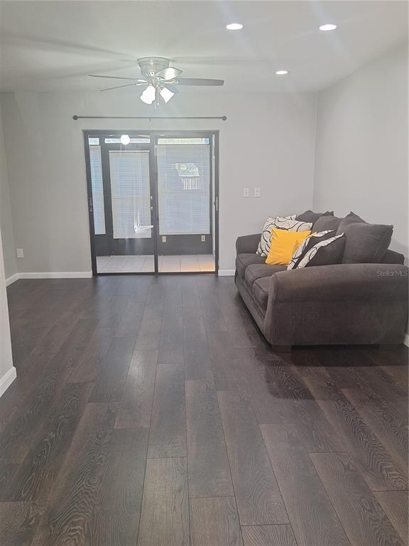 Building Photo - 3583 Whispering Oaks Ln