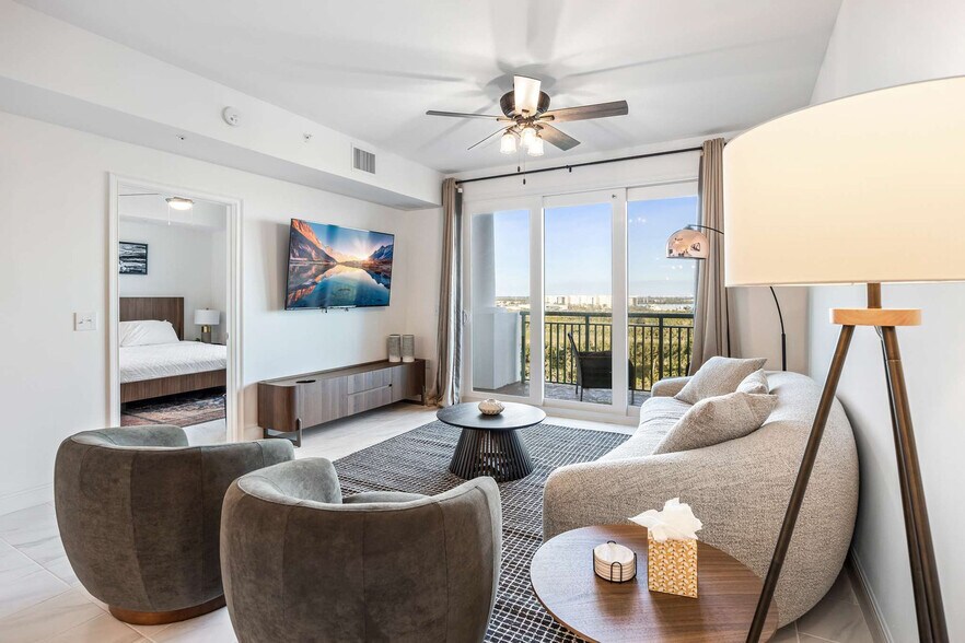 Building Photo - 605 Kemp St