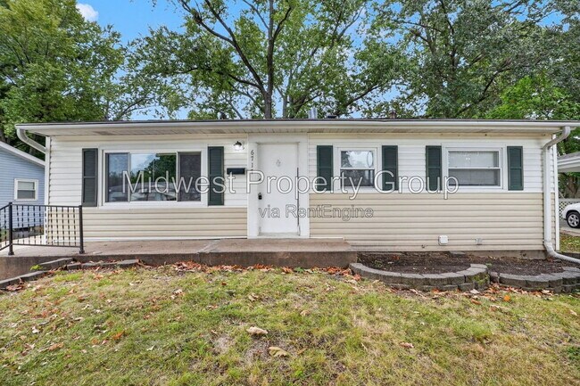 Building Photo - 6717 Lightwood Dr