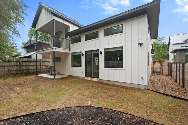 Building Photo - 2713 Stacy Ln