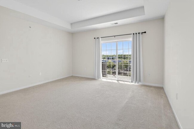 Building Photo - 1447 Sierra Dr