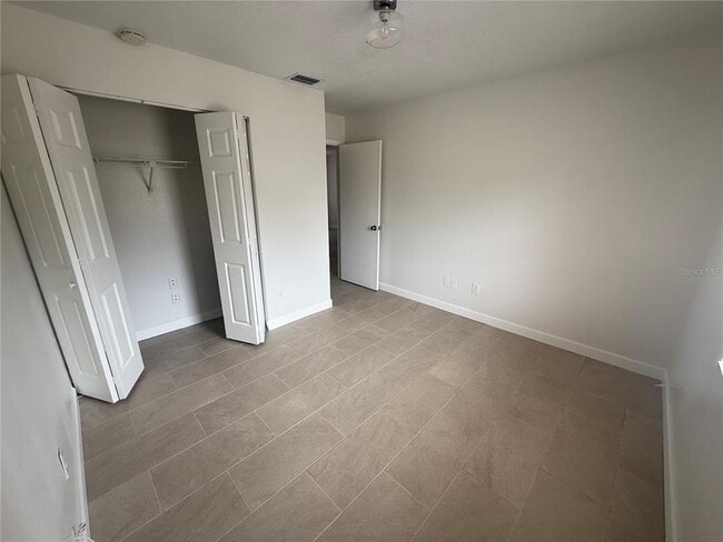 Building Photo - 7517 Lakeshore Dr