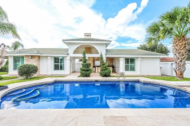 Building Photo - 314 Bordeaux Dr