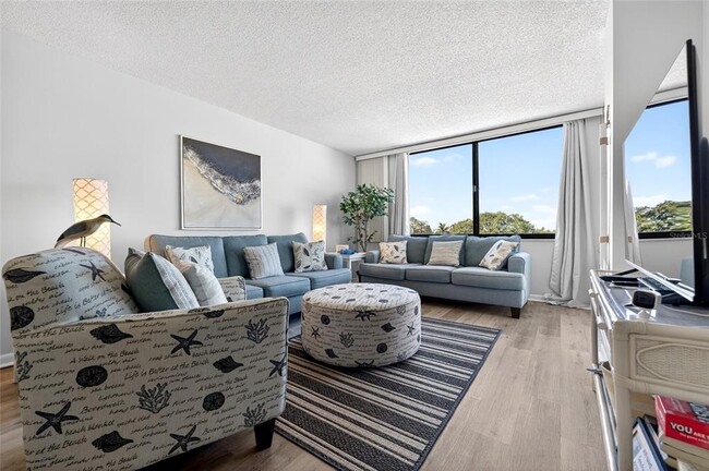 Building Photo - 6218 Palma Del Mar Blvd S