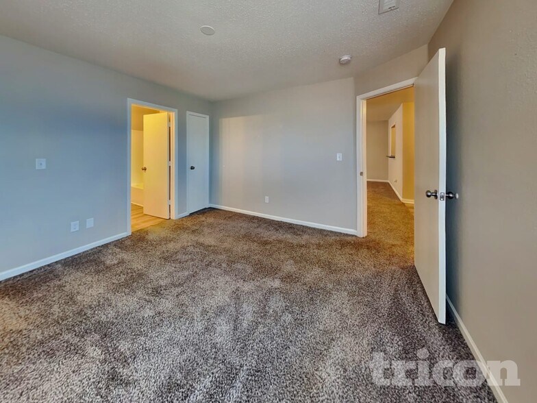 Building Photo - 5314 Cliff Ridge Dr