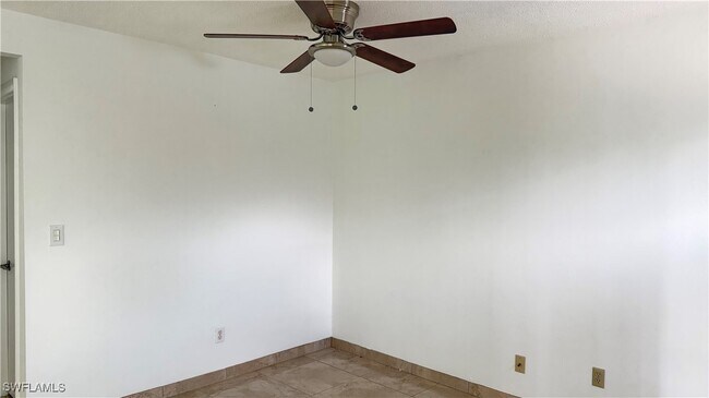 Building Photo - 8 Tangelo Ct