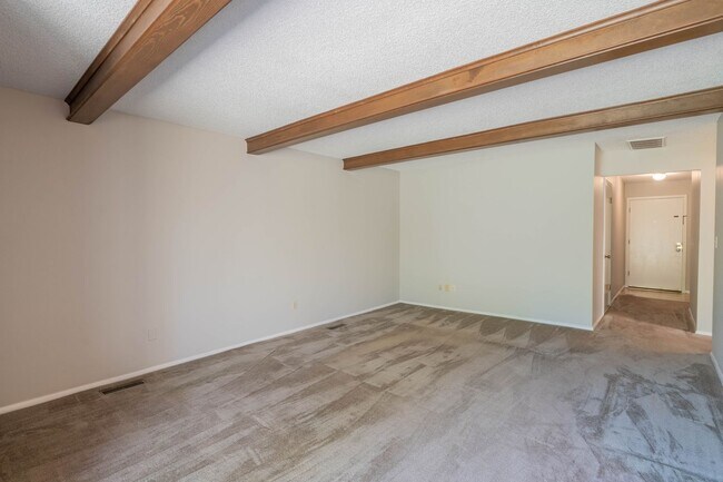 Building Photo - 6125 S Troost Ave