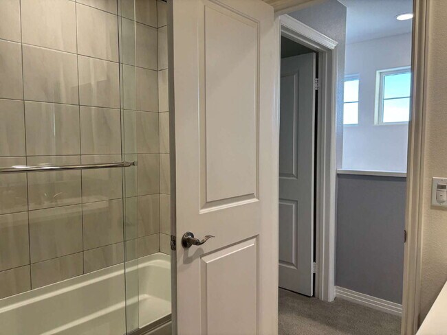 Building Photo - Scenic Views, Furniture optional, 3-Bedroom/2-Story Home Available for a 1 year or more lease term
