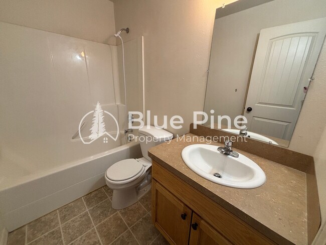 Building Photo - 1512 N Stevens Dr