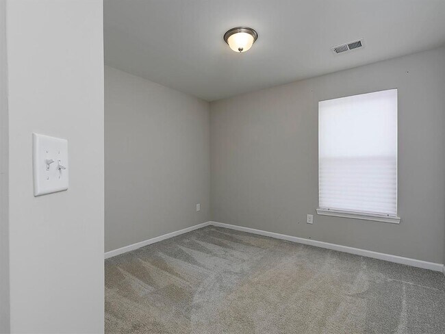 Building Photo - 6365 Lantana Village Way