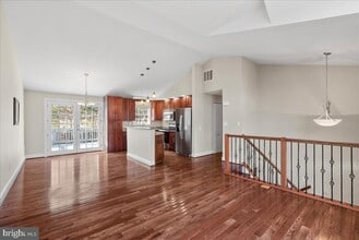 Building Photo - 507 Lindsay Ct