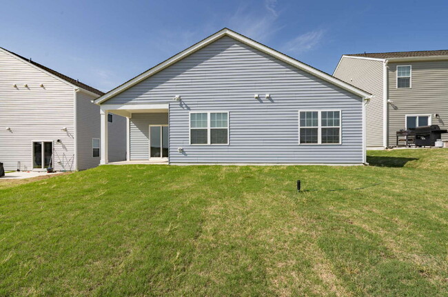 Building Photo - One Story 4-Bed Home in Fuquay-Varina