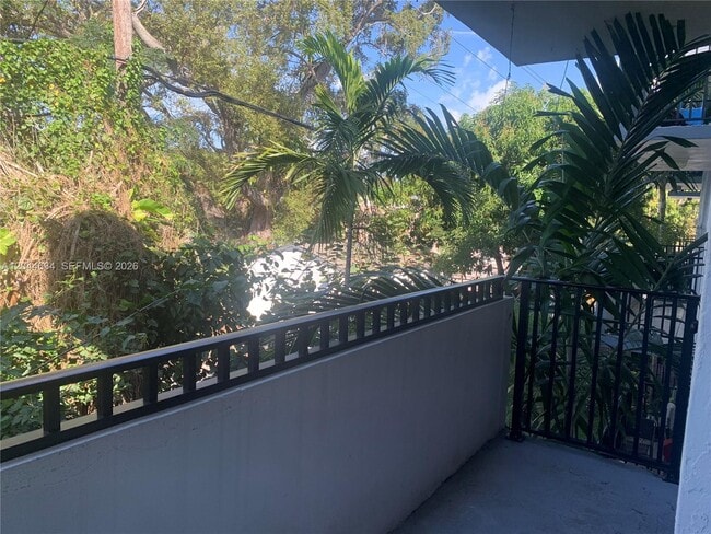 Building Photo - 2460 SW 18th Ave