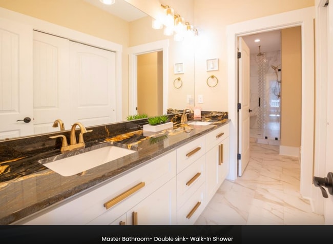 Building Photo - SPEND WINTER AT THE BEACH (CALL FOR AVAILA...