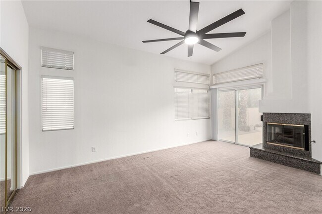 Building Photo - 2412 Shady Vista Dr