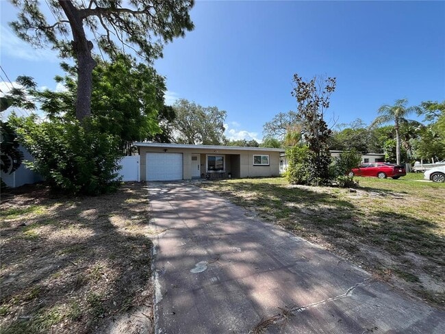 Building Photo - 422 Crosswinds Dr