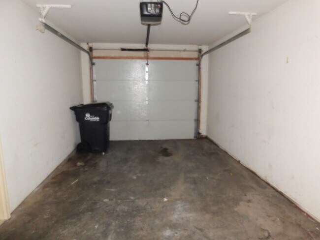 Building Photo - 5801 Canaveral Dr