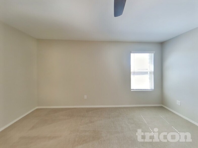 Building Photo - 1740 Clairborne Ct