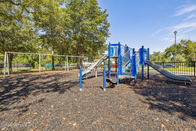 Building Photo - 8342 Amherst Hills Ln