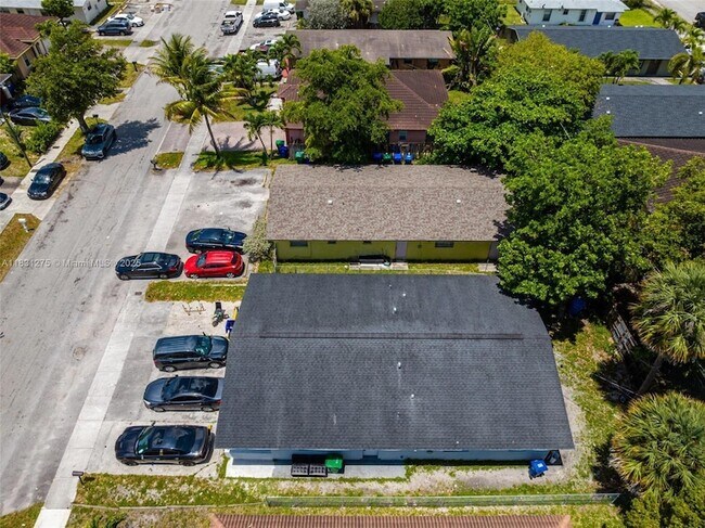 Building Photo - 2731 NW 14th St