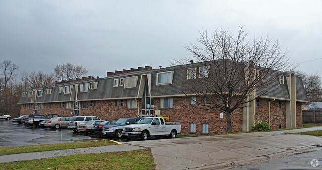 Building Photo - Greene Ridge Court Apartments