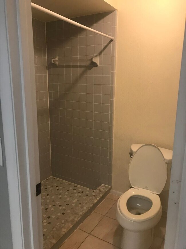 Building Photo - 7605SBD(100)