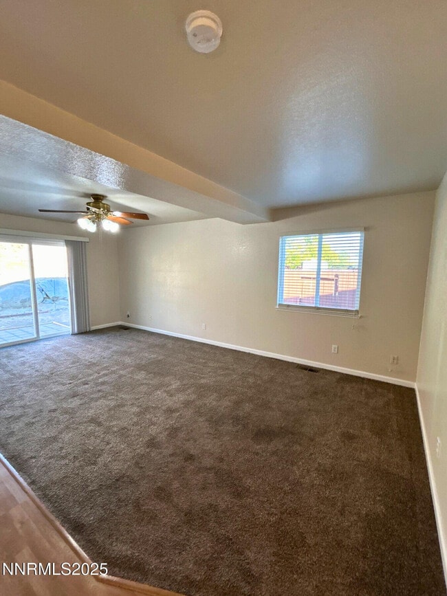 Building Photo - 6345 Potomac Ct